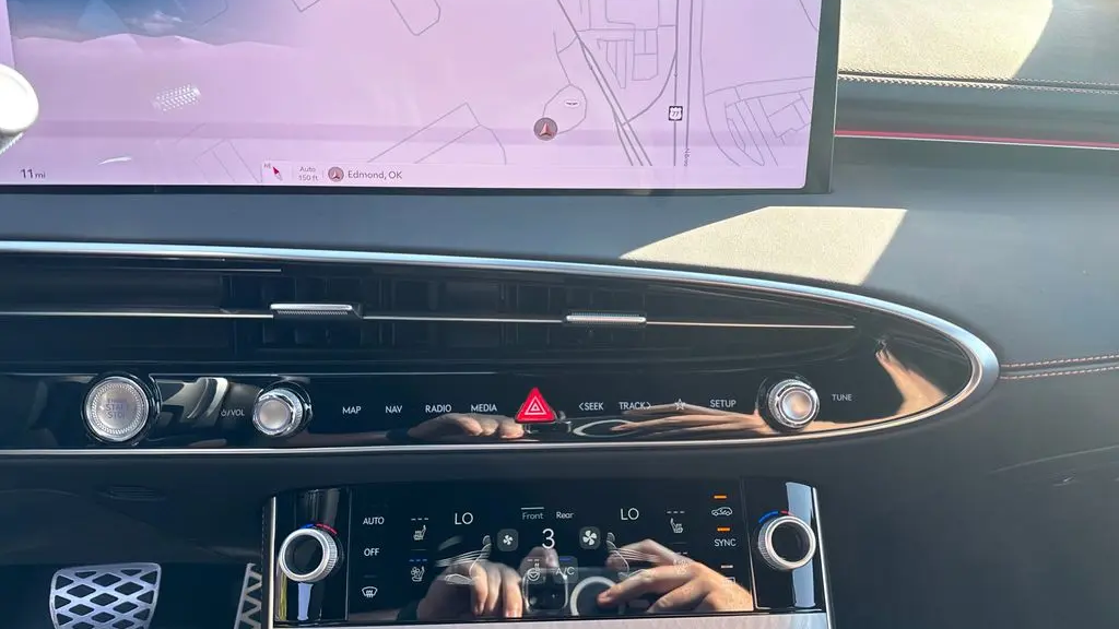 2026 Genesis GV70 2.5T Sport Prestige
