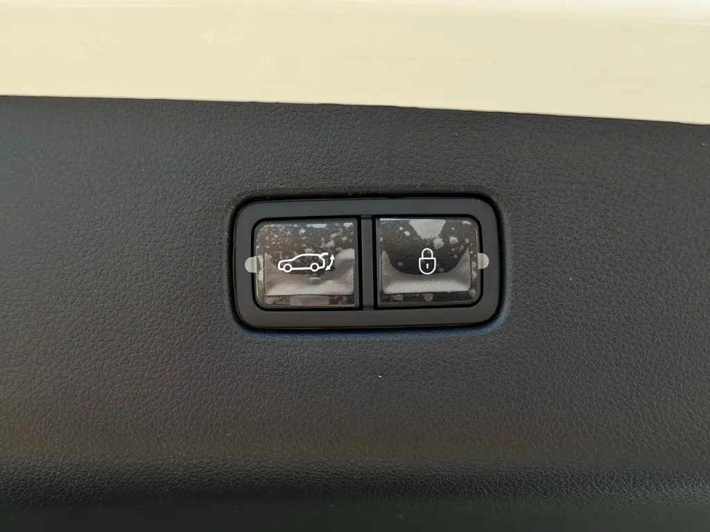 2026 Genesis Gv70 - $54,176