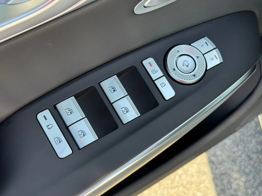 2026 Genesis Gv70 - $54,176