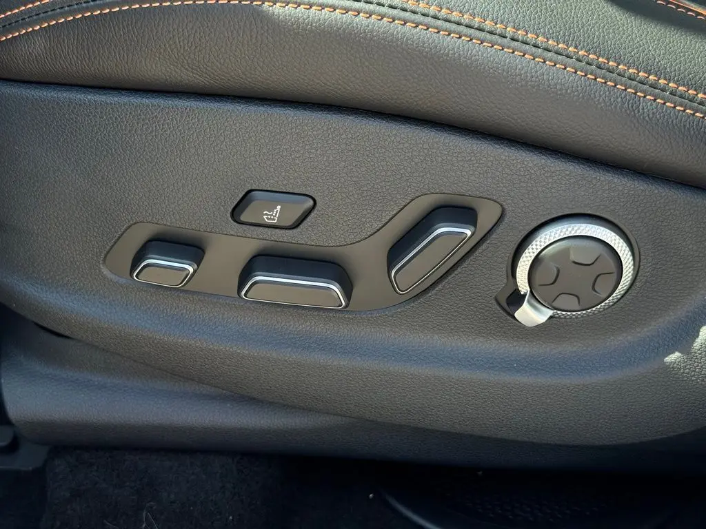 2026 Genesis Gv70 - $54,176