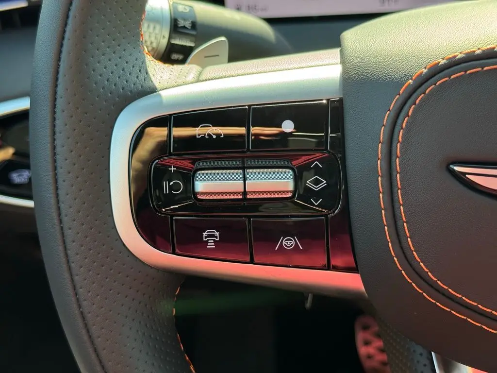 2026 Genesis Gv70 - $54,176