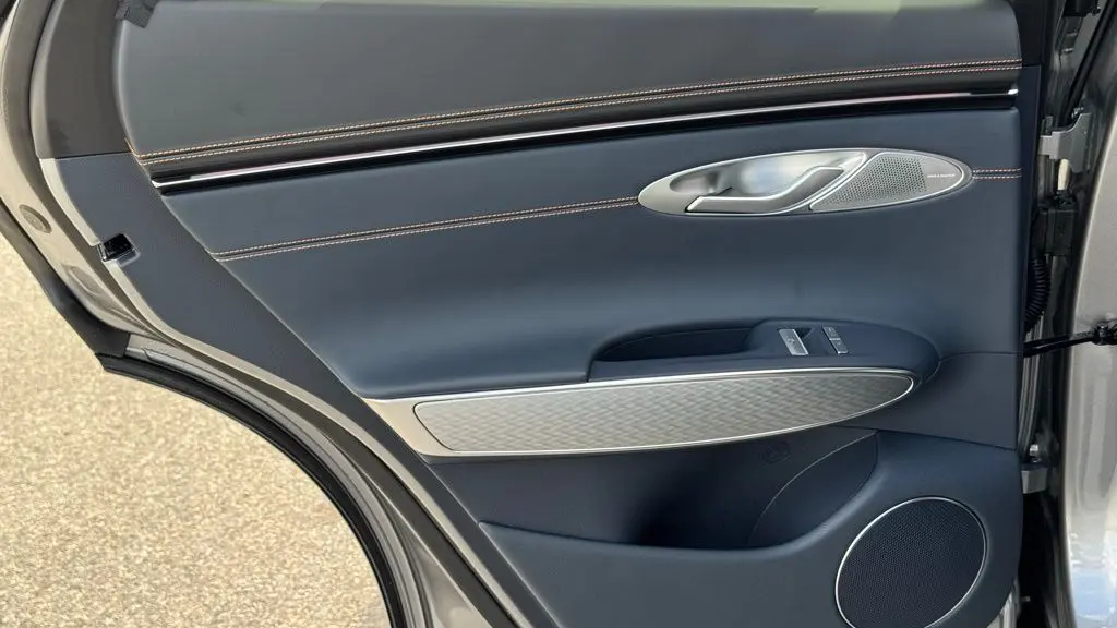 2026 Genesis GV70 2.5T Sport Prestige