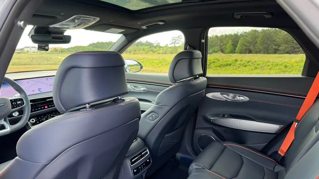2026 Genesis GV70 2.5T Sport Prestige