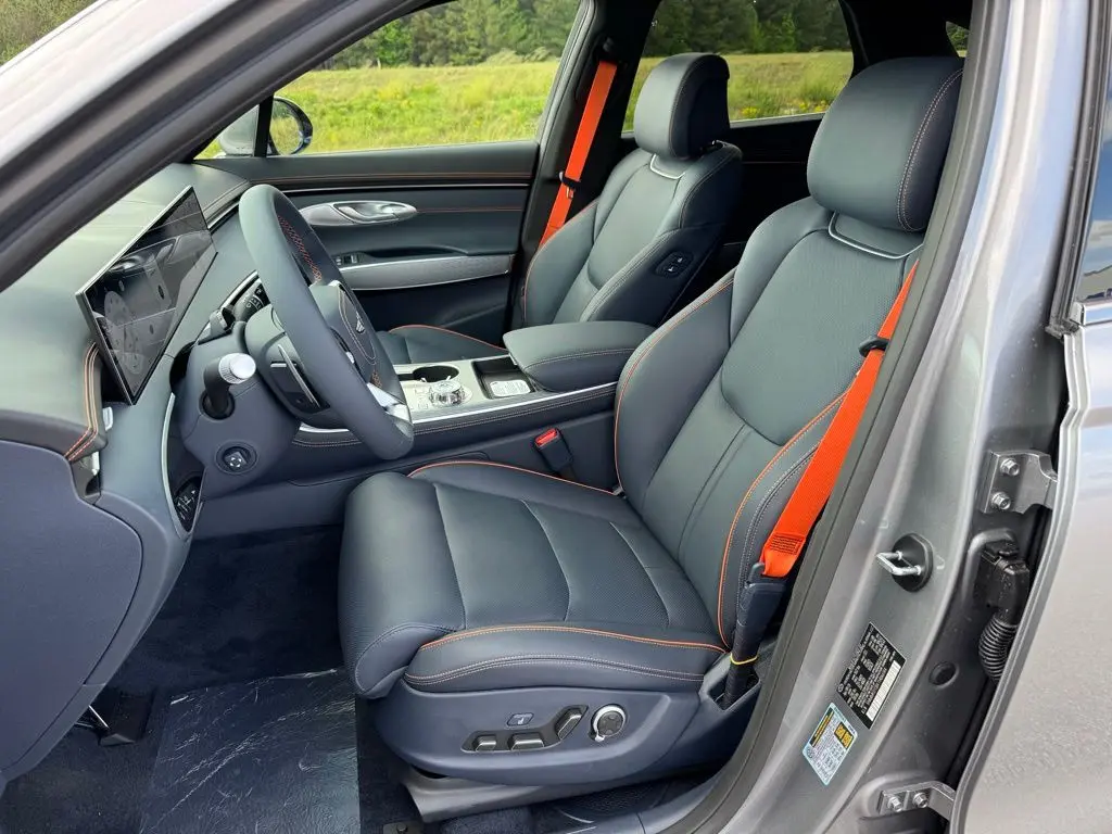 2026 Genesis Gv70 - $61,952
