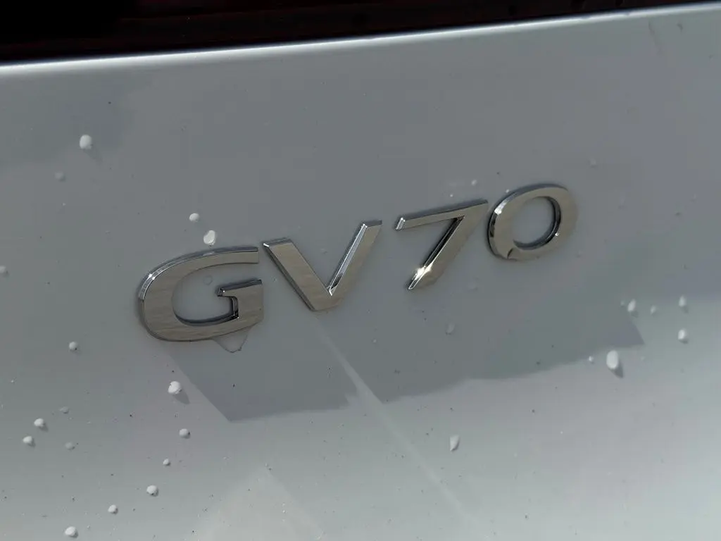 2026 Genesis Gv70 - $61,862