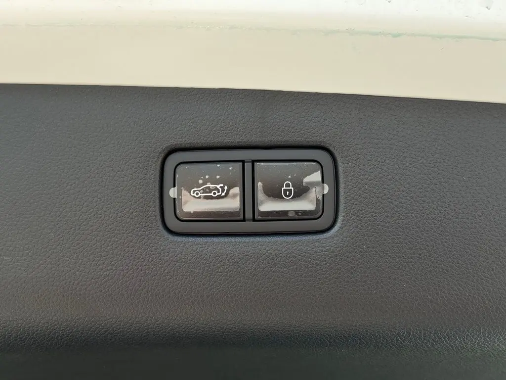 2026 Genesis Gv70 - $61,862
