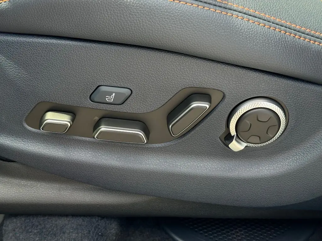 2026 Genesis Gv70 - $61,862