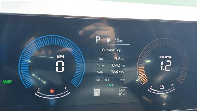 2026 Hyundai SANTA FE Hybrid SE