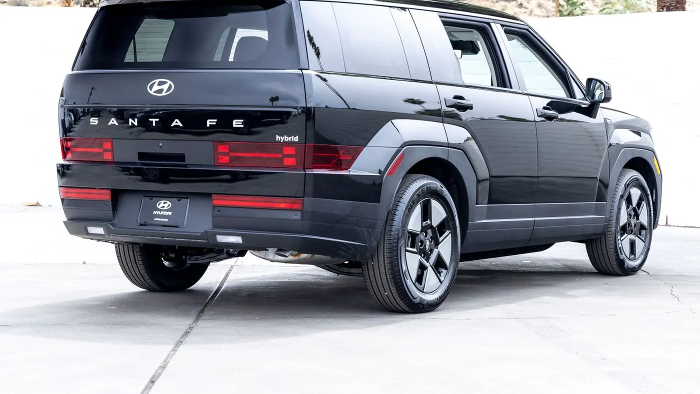 2026 Hyundai SANTA FE Hybrid SE