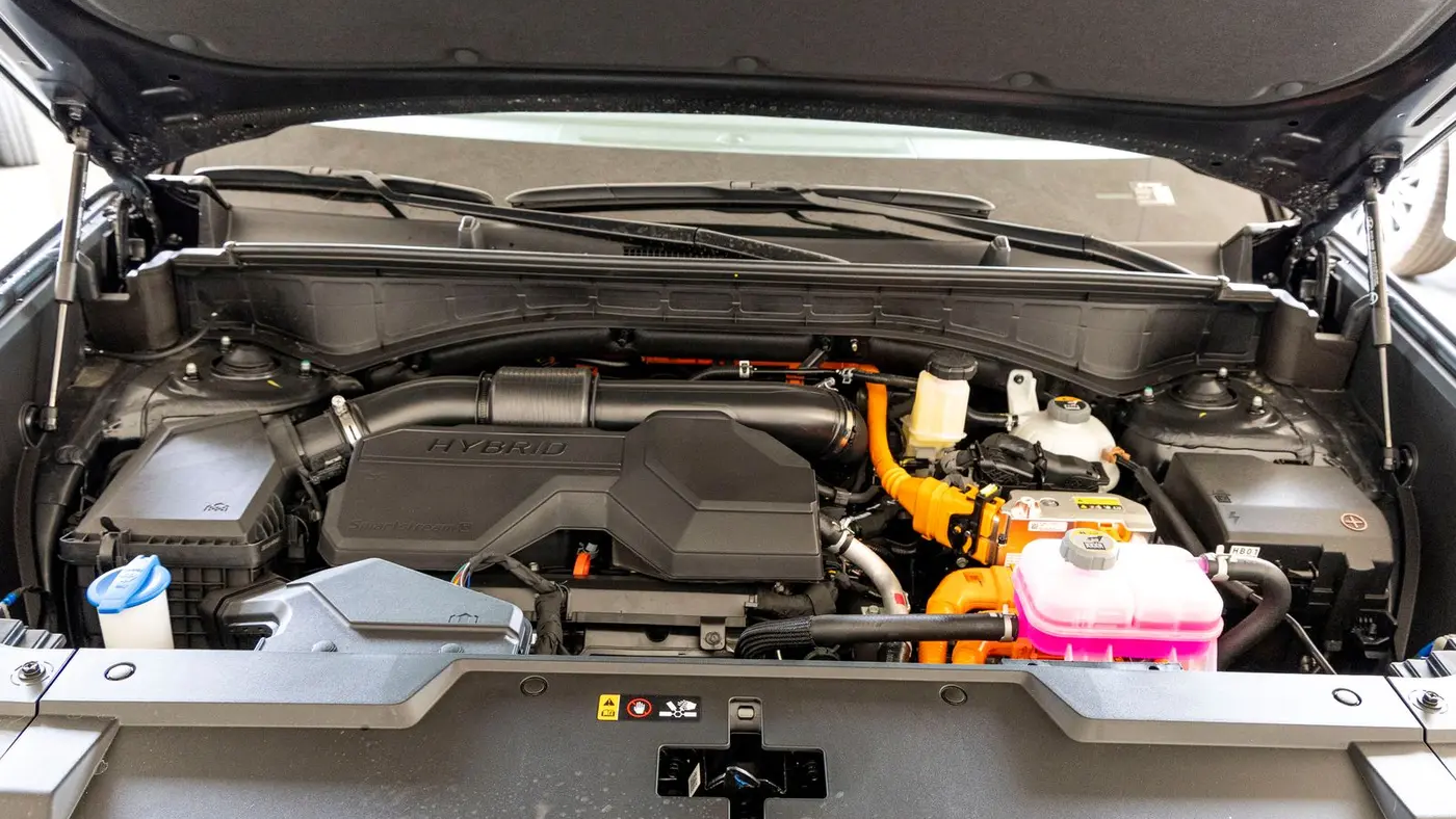 2026 Hyundai SANTA FE Hybrid SE