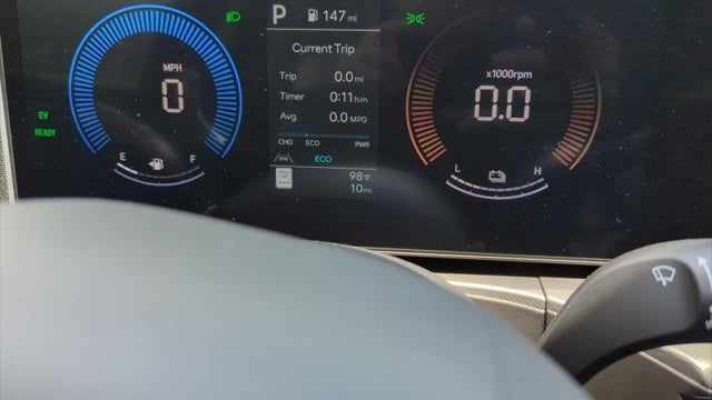 2026 Hyundai SANTA FE Hybrid SE