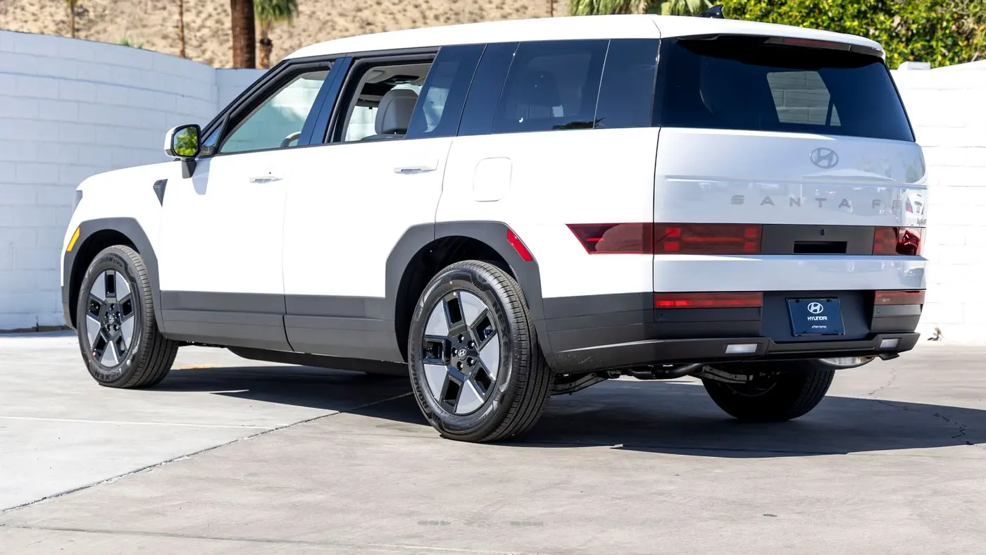 2026 Hyundai SANTA FE Hybrid SE