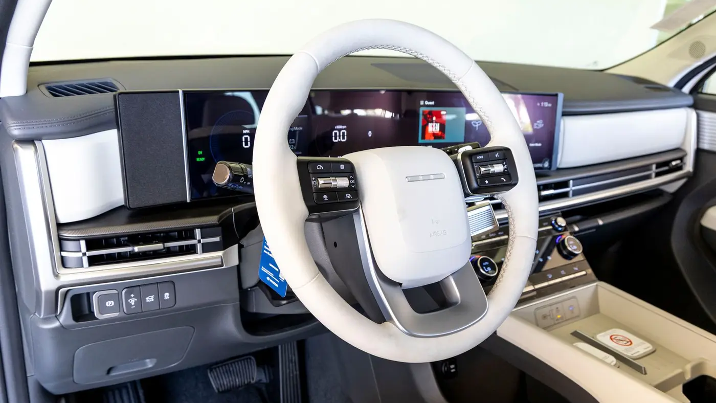 2026 Hyundai SANTA FE Hybrid SE