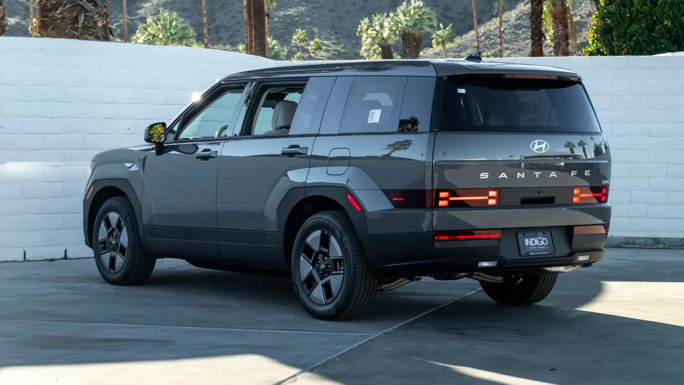 2026 Hyundai SANTA FE Hybrid SE