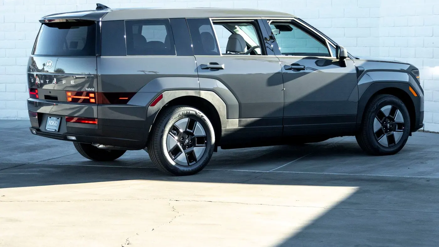 2026 Hyundai SANTA FE Hybrid SE