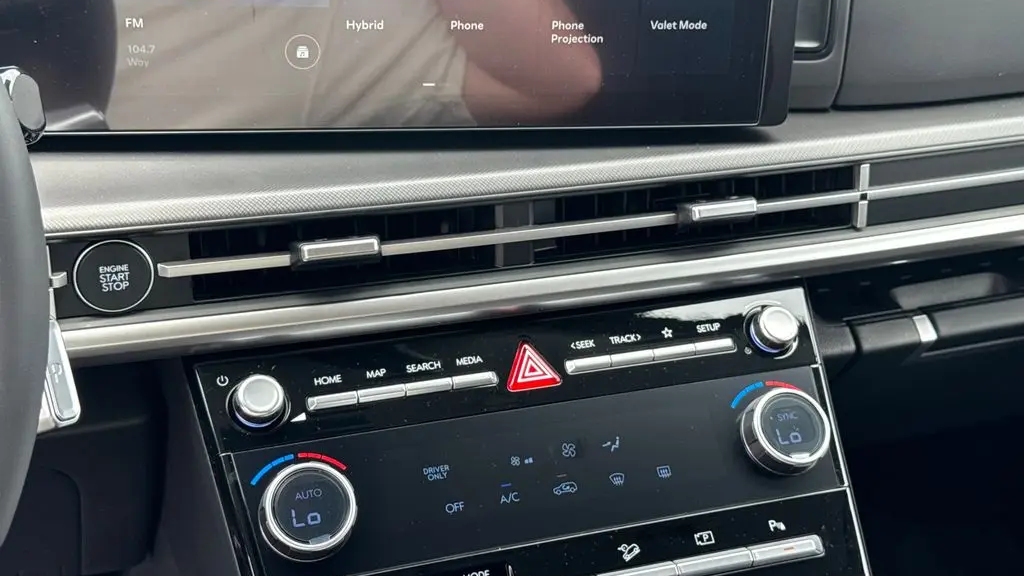 2026 Hyundai SANTA FE Hybrid SE