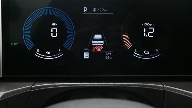 2026 Hyundai SANTA FE Hybrid SE