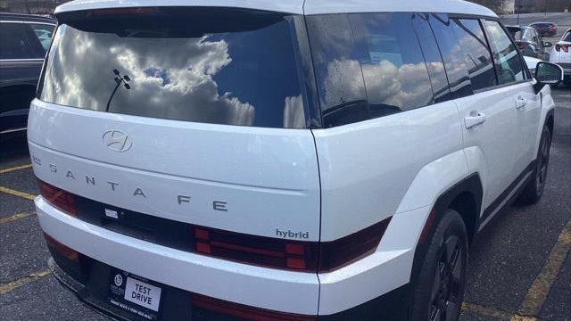 2026 Hyundai SANTA FE Hybrid SE
