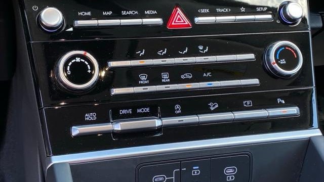 2025 Hyundai SANTA FE SE