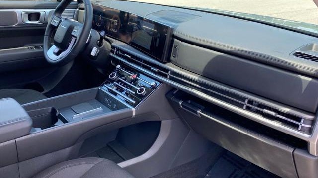 2025 Hyundai SANTA FE SE