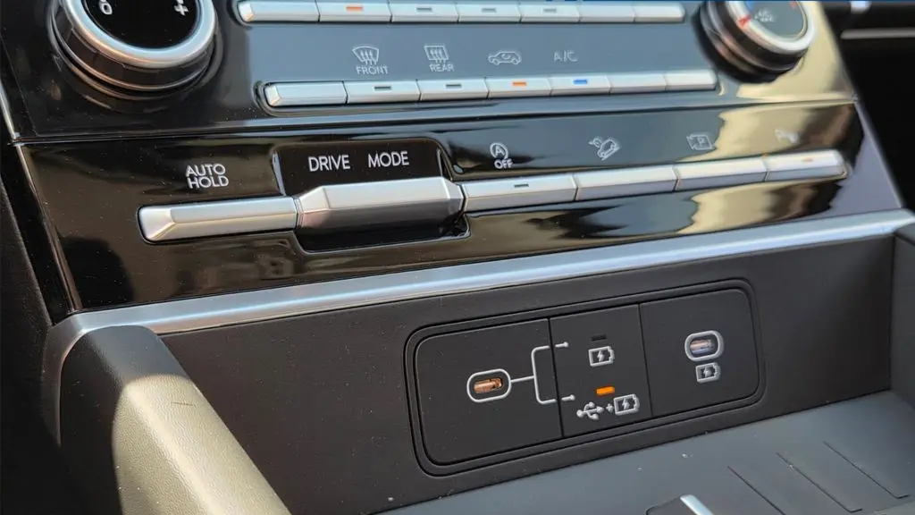 2026 Hyundai SANTA FE SE