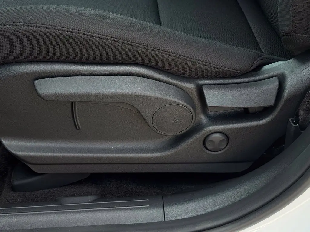 2027 Hyundai Santa Fe - $37,156