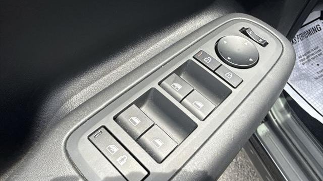 2025 Hyundai SANTA FE SE