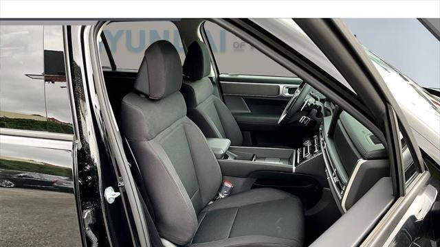 2025 Hyundai SANTA FE SE