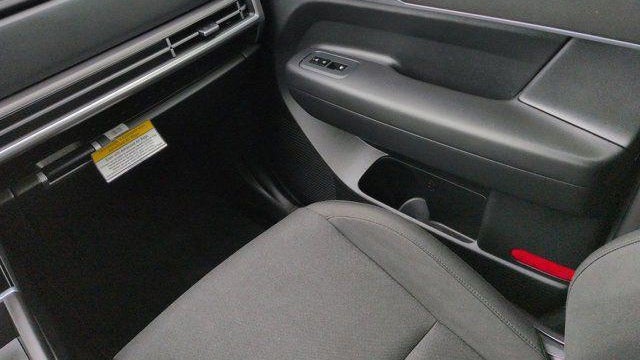 2025 Hyundai SANTA FE SE