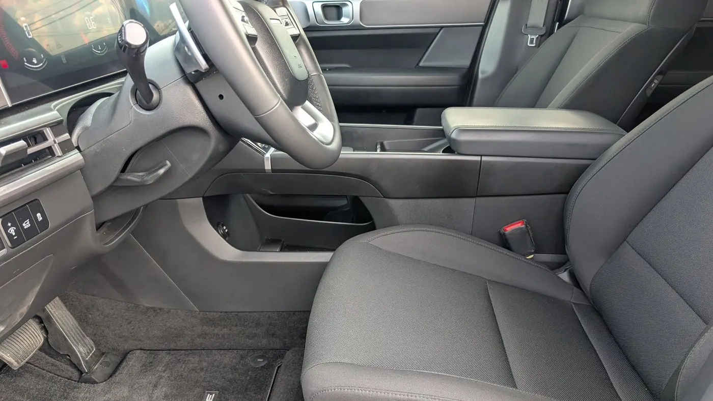 2025 Hyundai SANTA FE SE