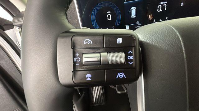 2025 Hyundai SANTA FE SE