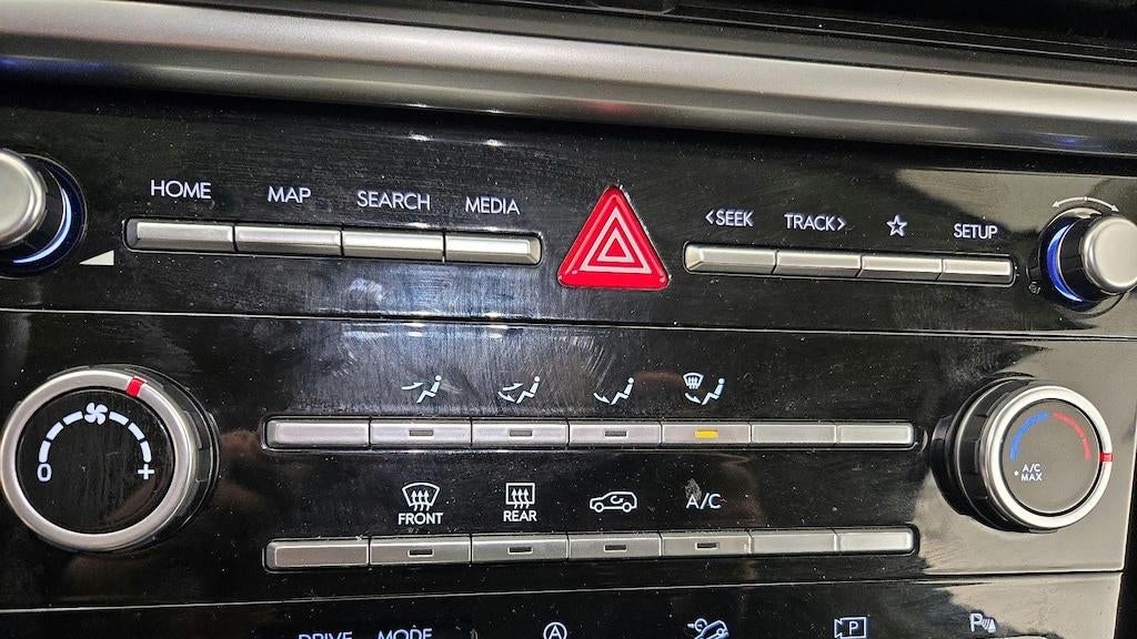 2025 Hyundai SANTA FE SE