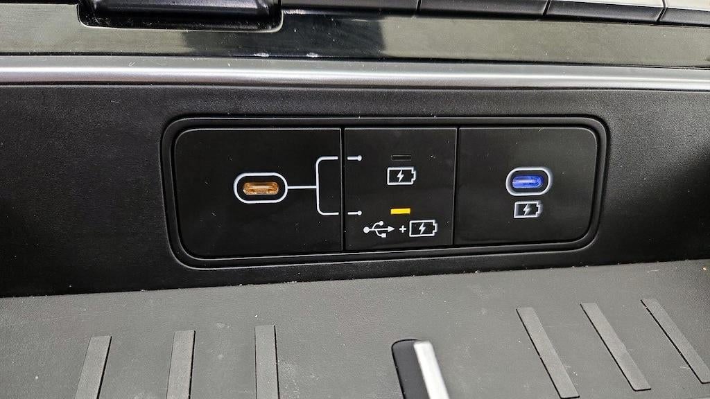 2025 Hyundai SANTA FE SE
