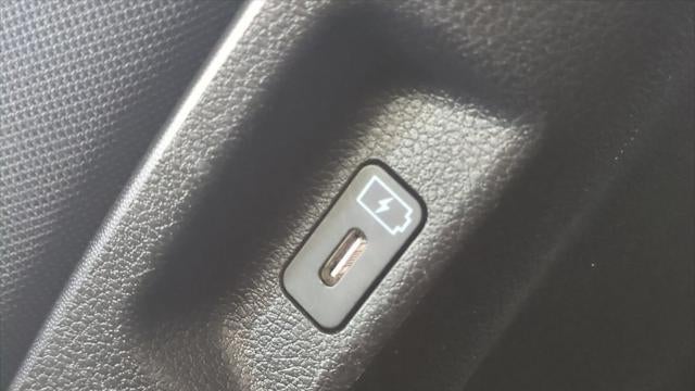 2025 Hyundai SANTA FE SE