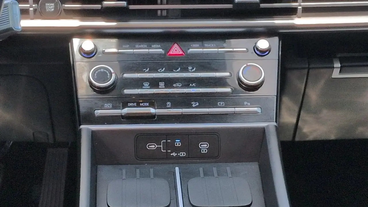2026 Hyundai SANTA FE SE