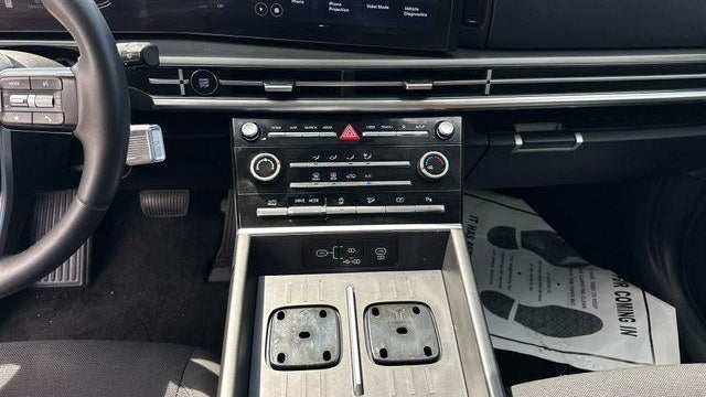 2025 Hyundai SANTA FE SE