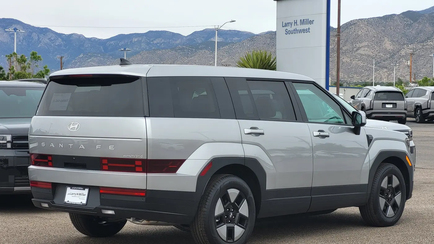 2026 Hyundai SANTA FE Hybrid SE