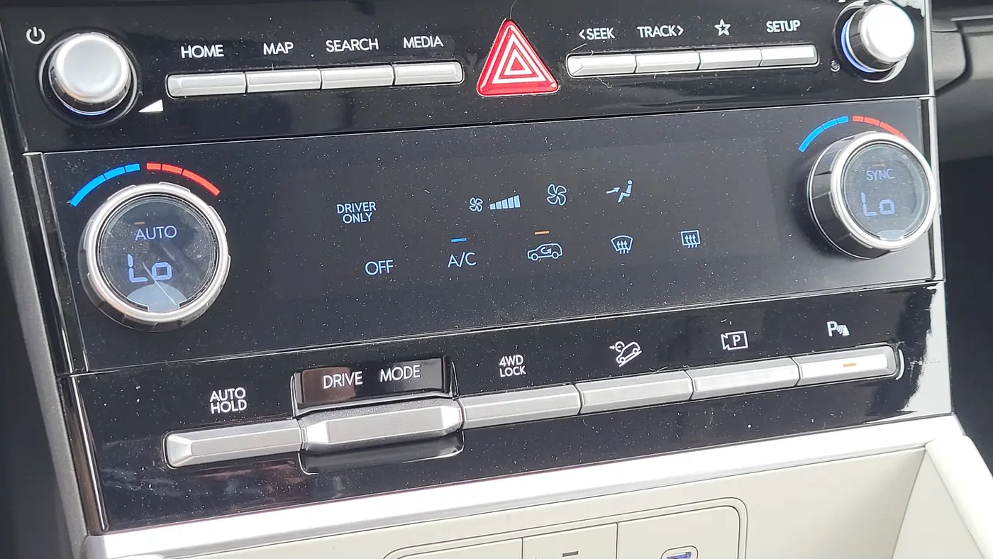 2026 Hyundai SANTA FE Hybrid SE