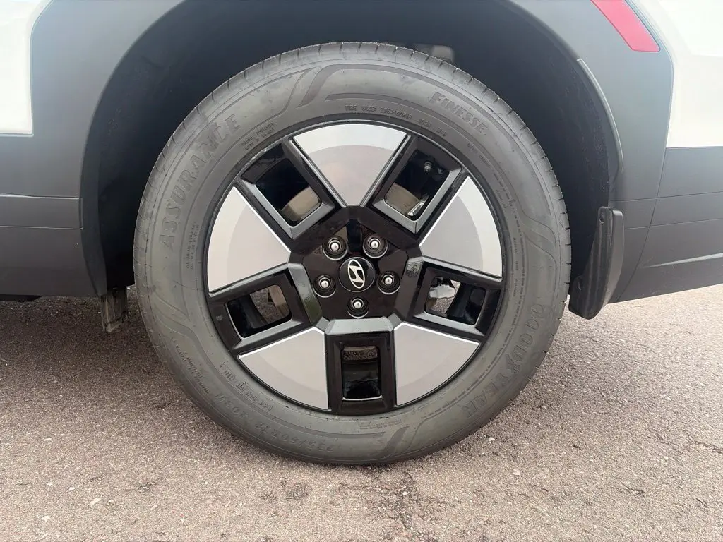 2026 Hyundai Santa Fe - $37,429