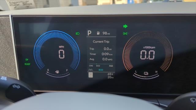 2026 Hyundai SANTA FE Hybrid SE