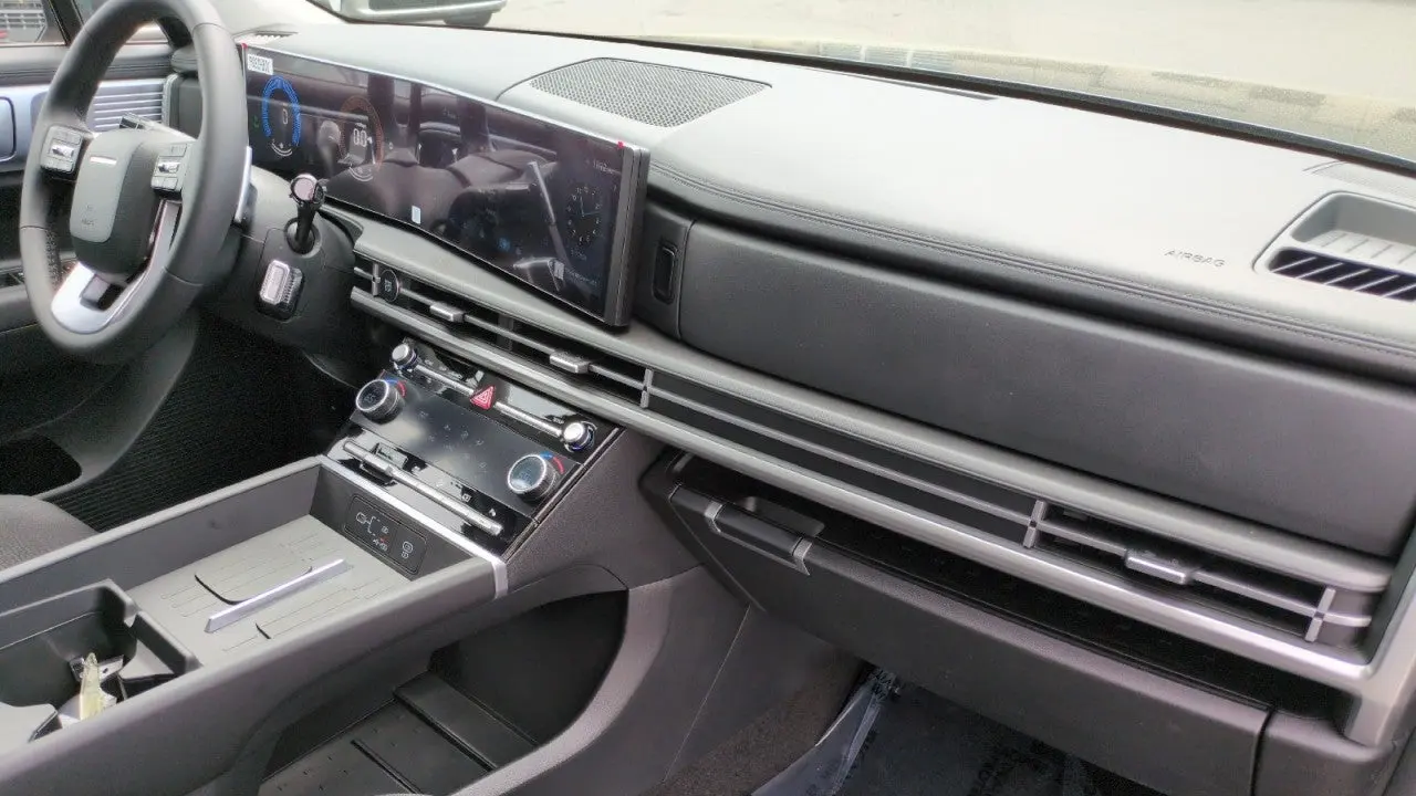 2026 Hyundai SANTA FE Hybrid SE