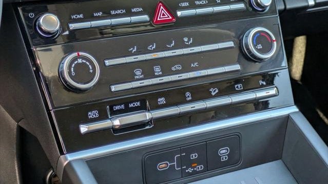 2025 Hyundai SANTA FE SE