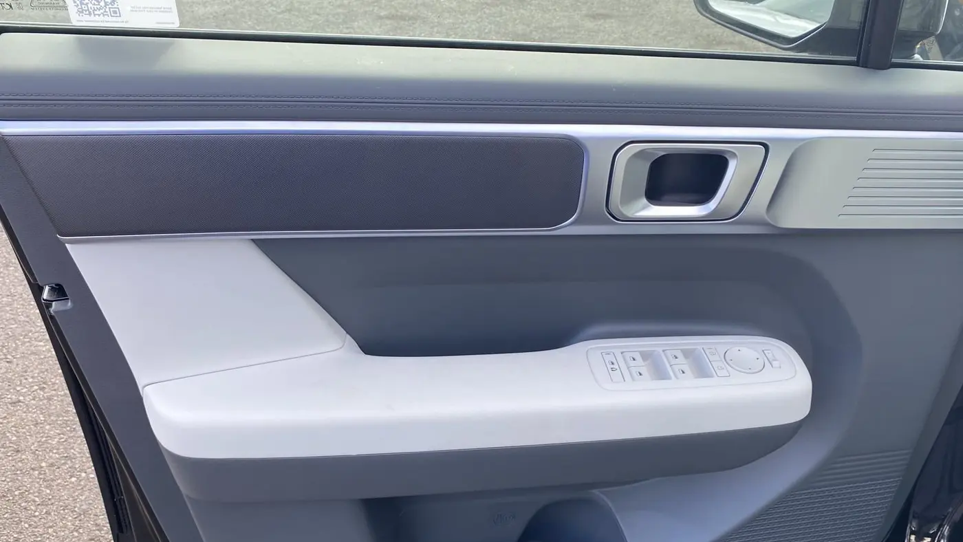 2025 Hyundai SANTA FE SE