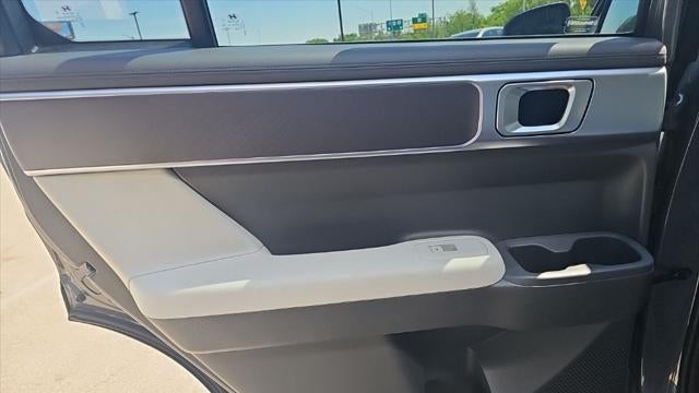 2025 Hyundai SANTA FE SE
