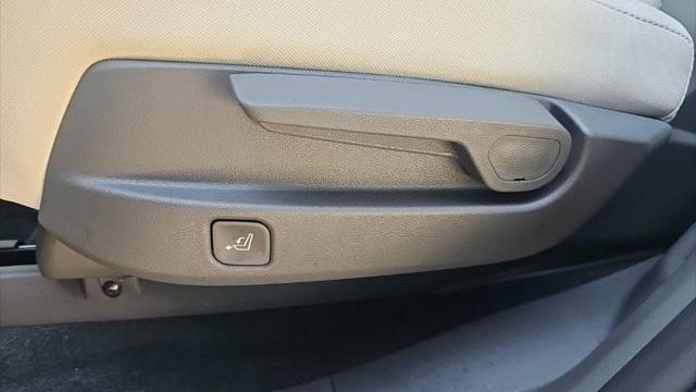 2025 Hyundai SANTA FE SE