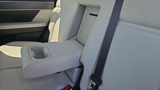 2025 Hyundai SANTA FE SE