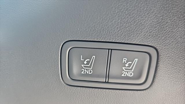 2025 Hyundai SANTA FE SE
