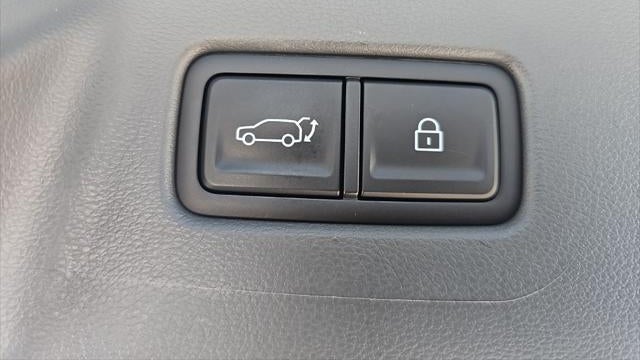 2025 Hyundai SANTA FE SE