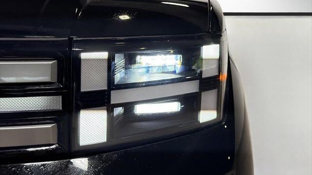 2025 Hyundai SANTA FE SE