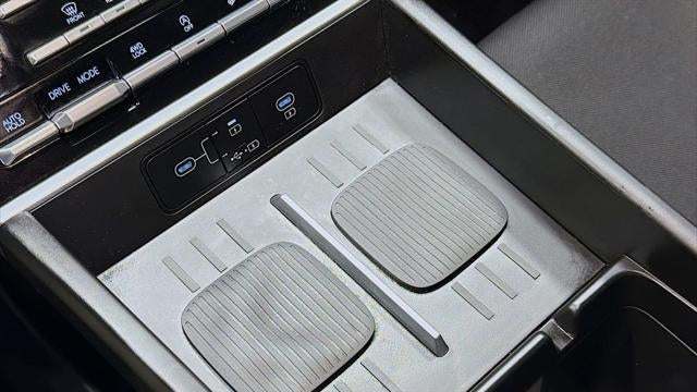 2025 Hyundai SANTA FE SE